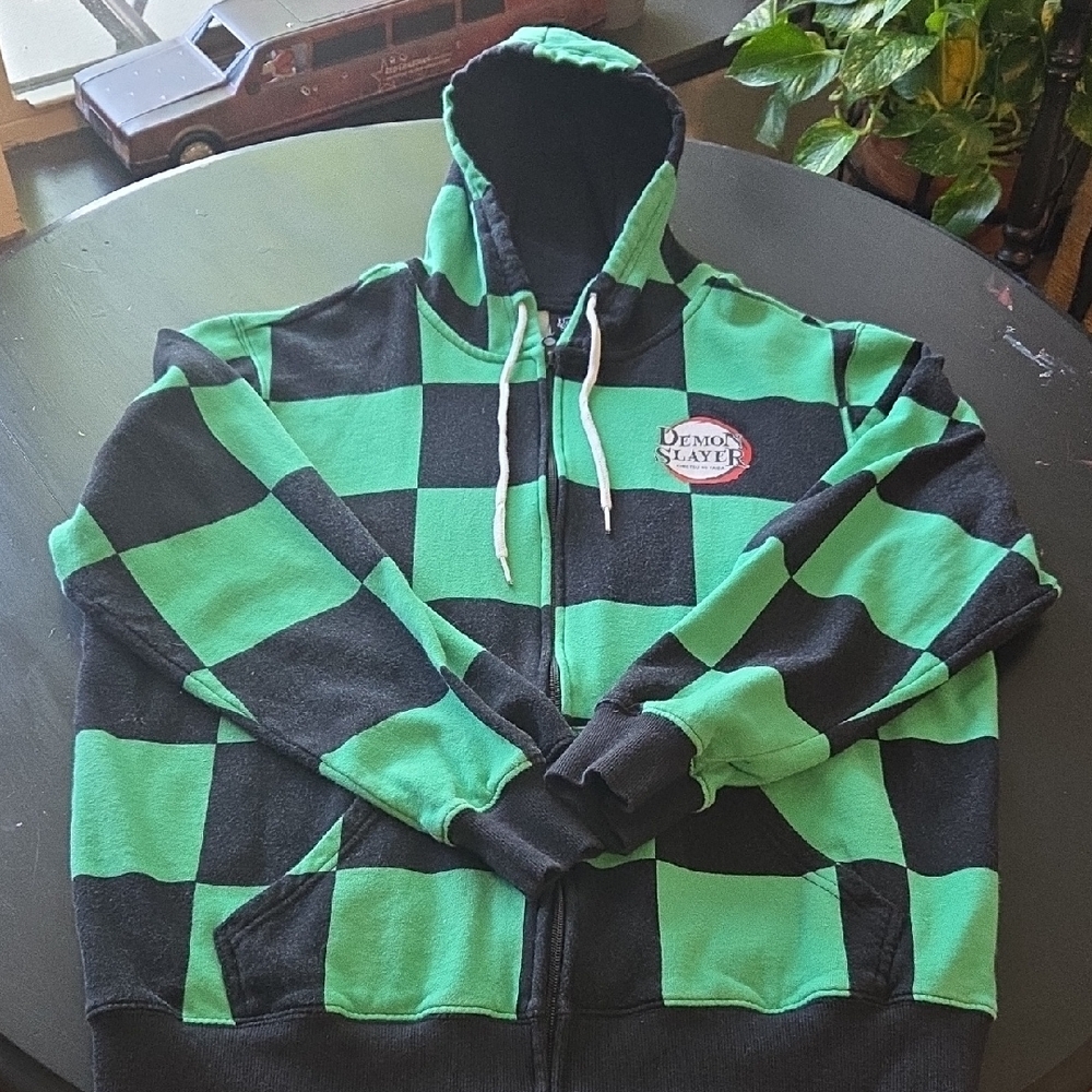 Hot Topic Green and Black Checkered Hoodie